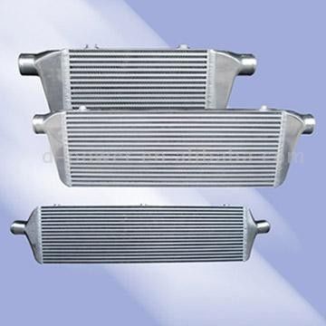 경주용 차 알루미늄은 진공관 Intercooler/방열기를 놋쇠로 만들었습니다